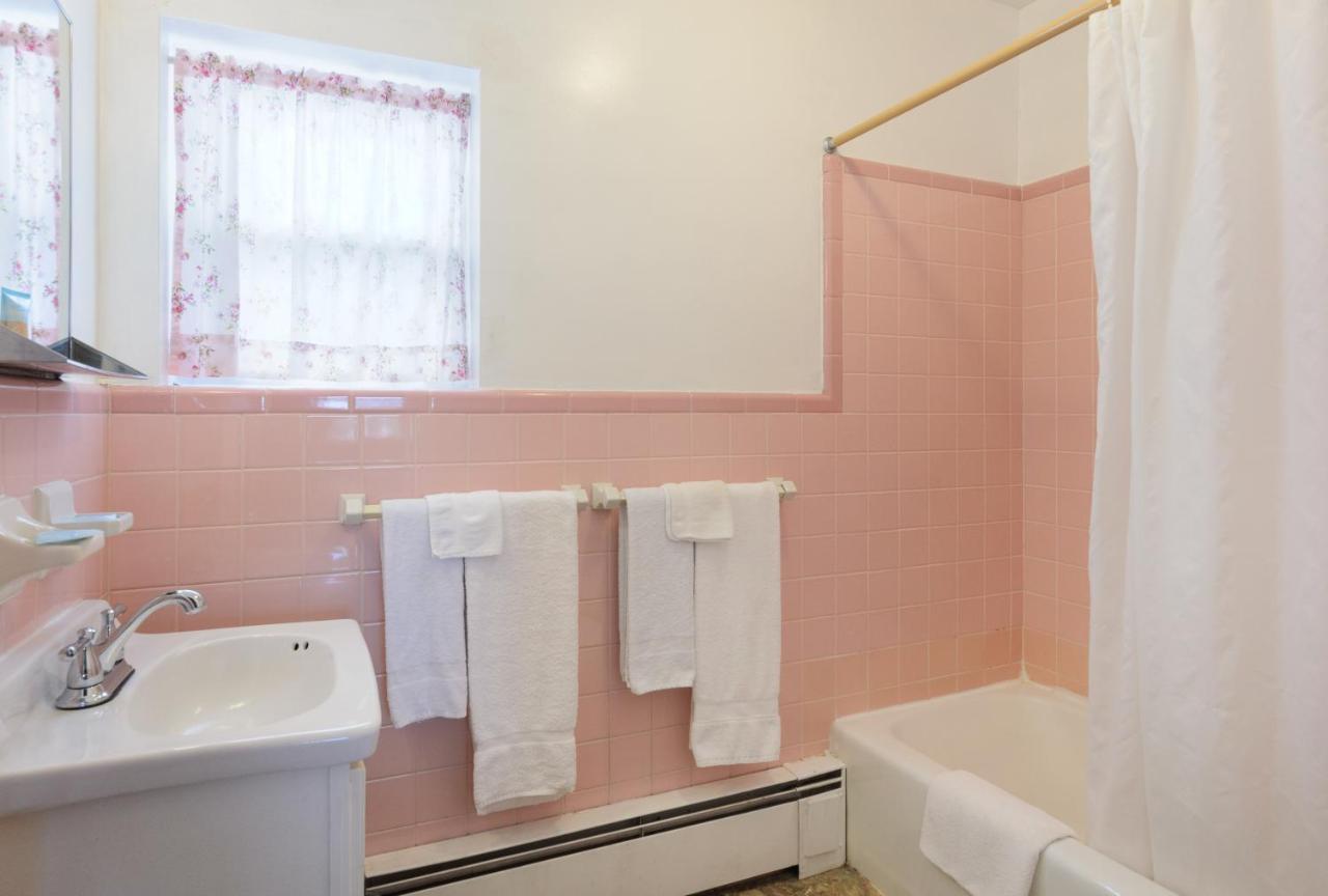 Knob Hill Motor Lodge Хилсвил Екстериор снимка